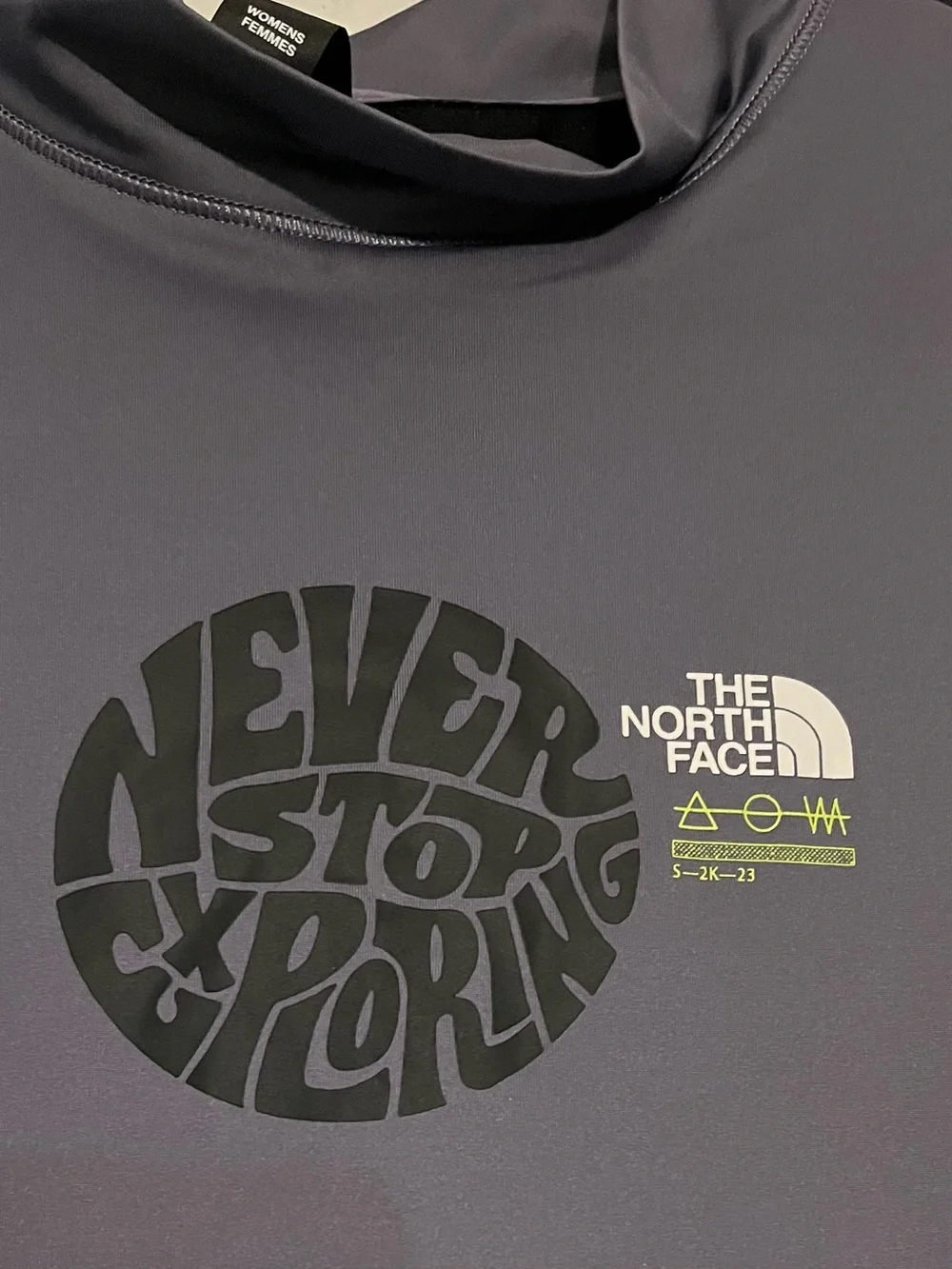 The North Face Gray & Black Short-Sleeve Performance Tee
